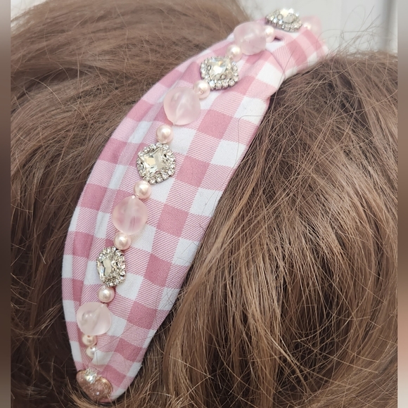 Pink and White Handbeaded Fashion Headband Barbie - Picture 4 of 5